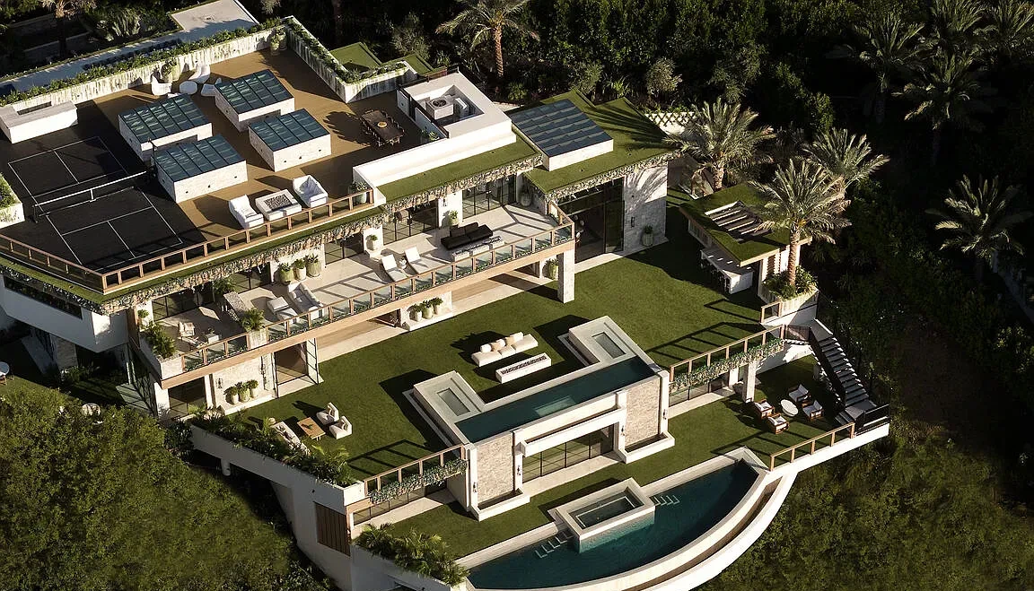 The Laurel Way Estate